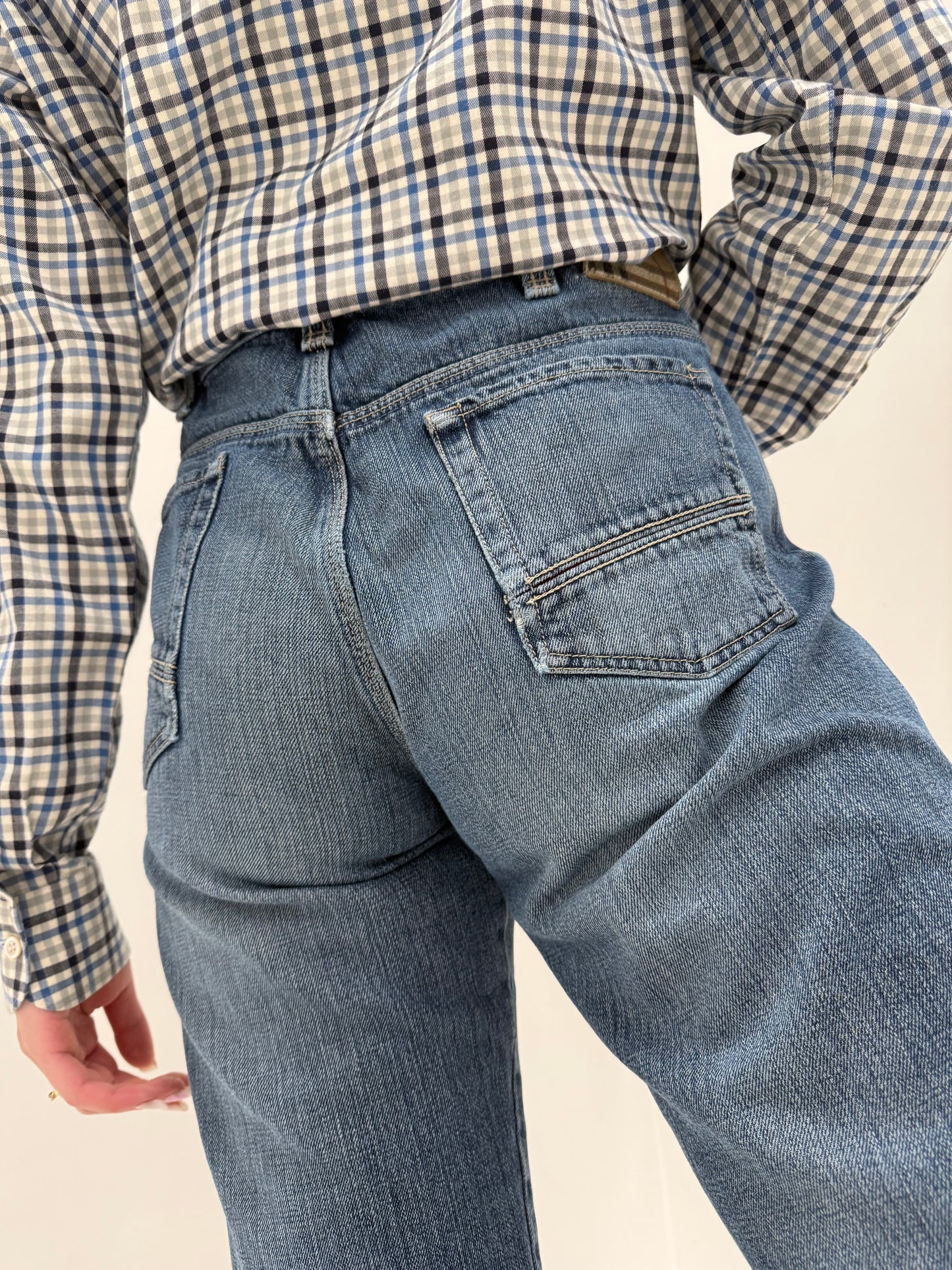 Jeans Burberry tall in croi clasic și classic wash