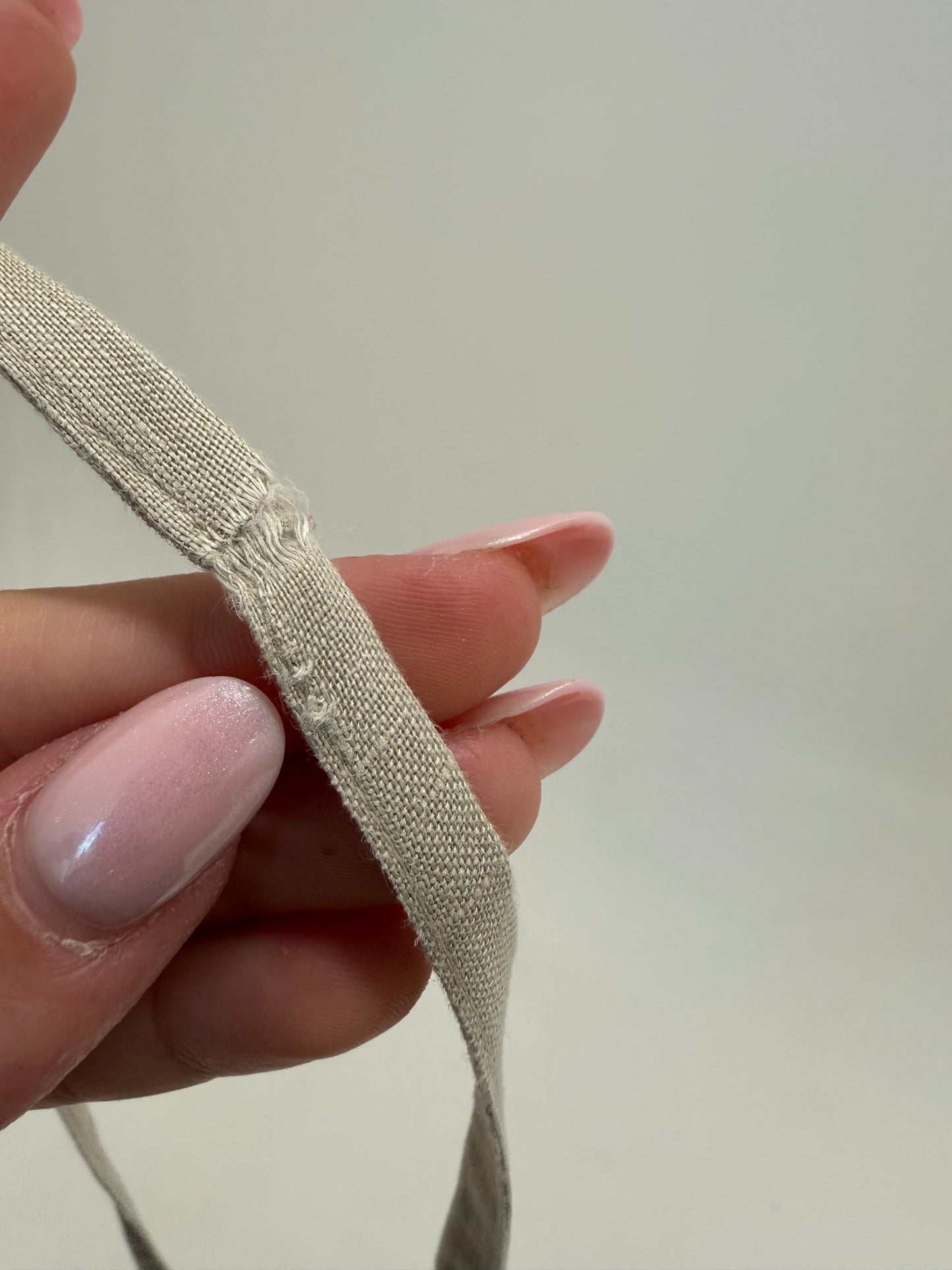 Pantaloni camel italienești din in premium cu talie reglabilă
