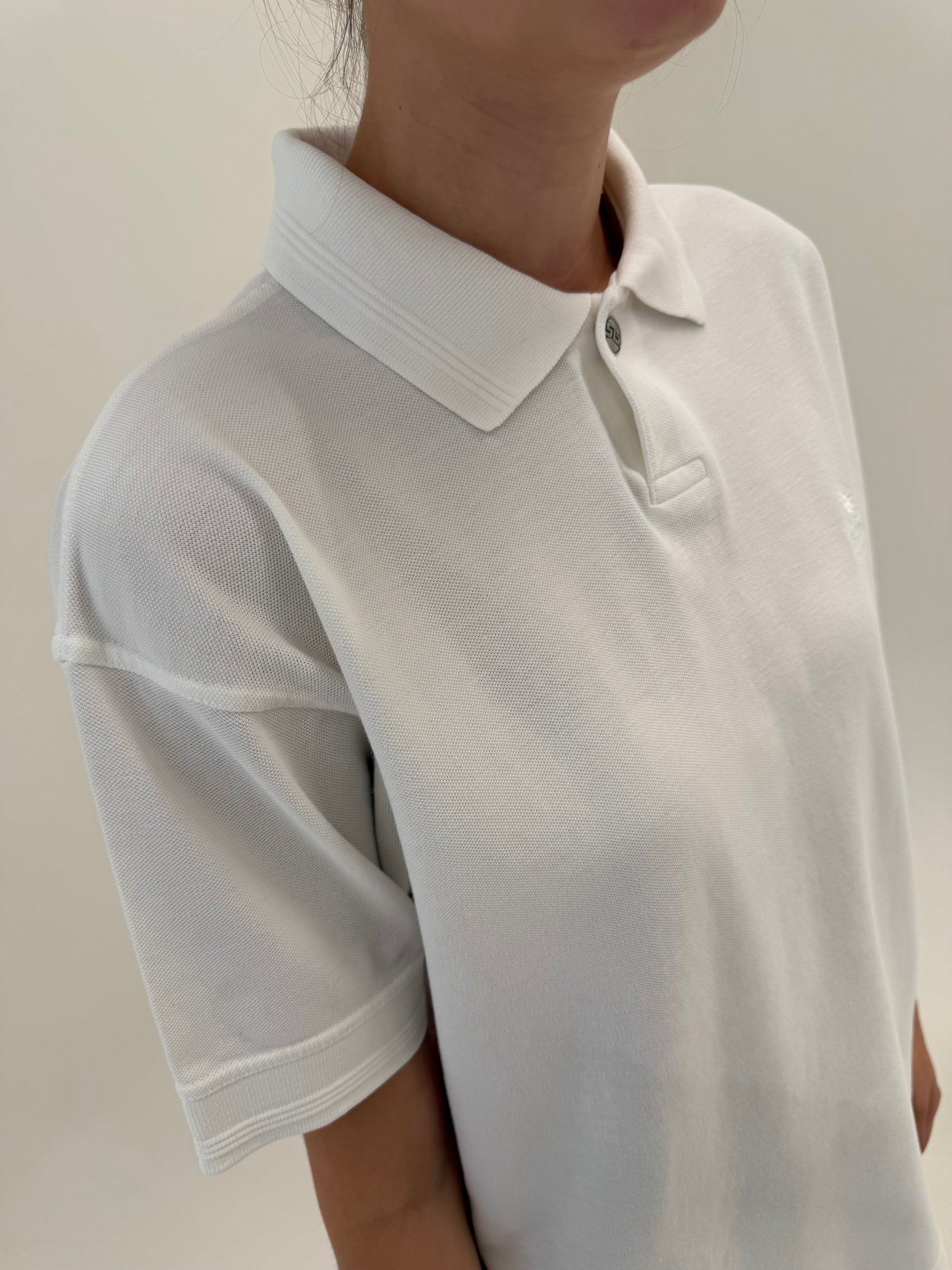 Top polo Versace cu influențe casual din bumbac excepțional