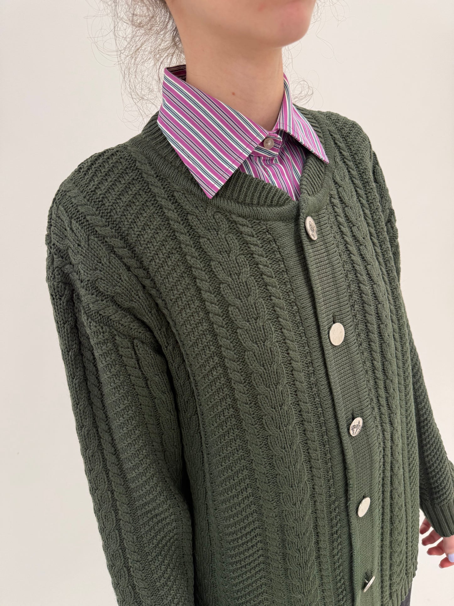 Cardigan vintage gros cu torsade și nasturi metalici argintii din lana extrafina