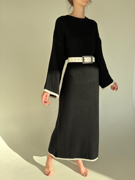 LBD maxi ribbed cu paspoal ivoire din mix de lana extrafina ribbed