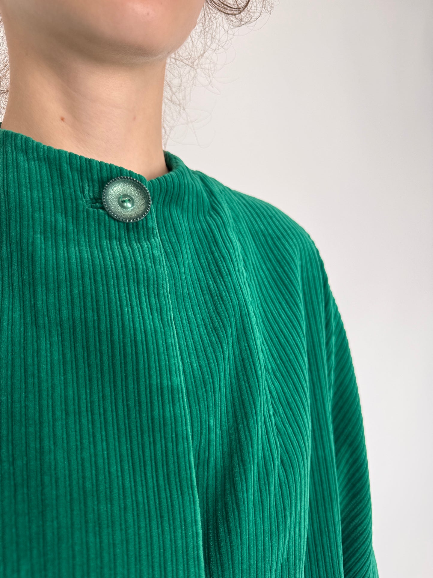 Pardesiu vintage de primăvară verde smarald în croi de ani 60