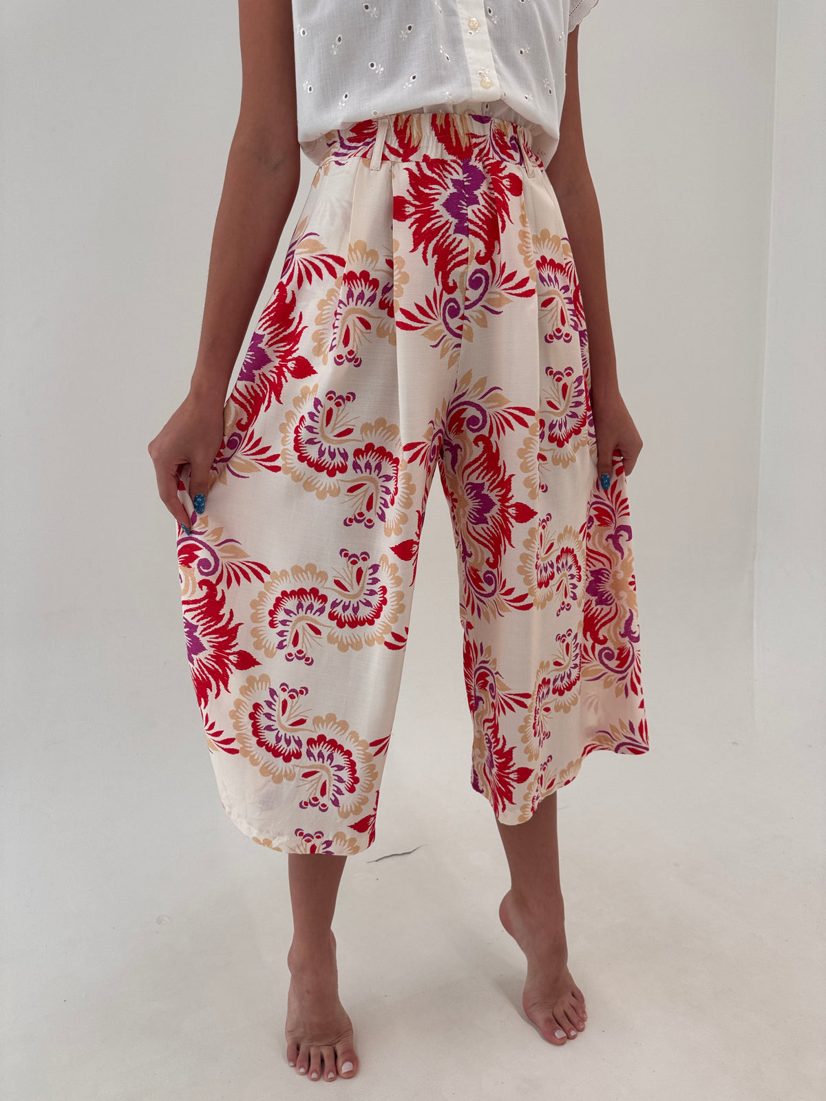 Pantaloni palazzo petite light nude cu print superb și talie ultra înaltă elastică