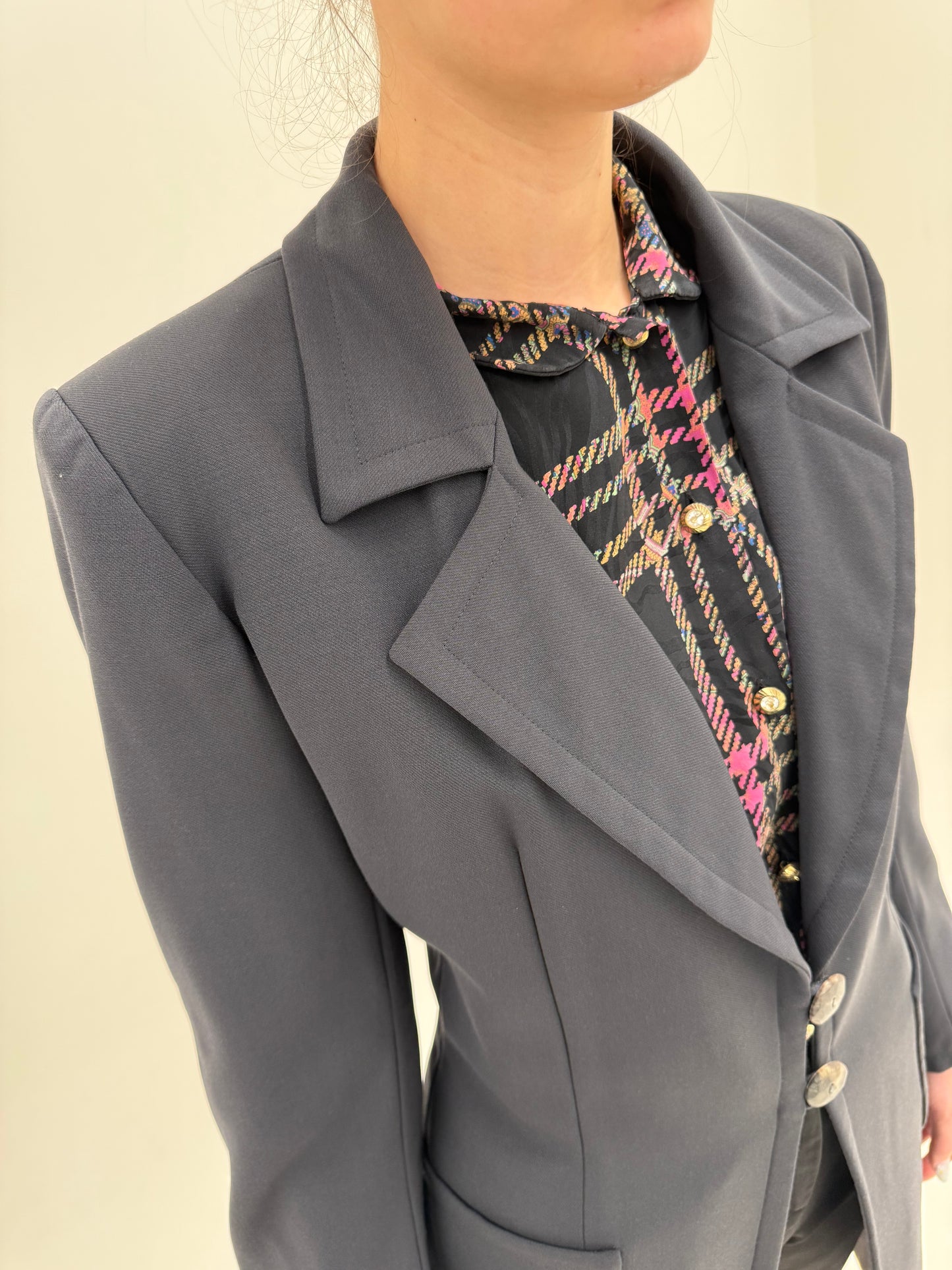 Pardesiu Yves Saint Laurent vintage de primăvară din lână ultra fină
lightweight