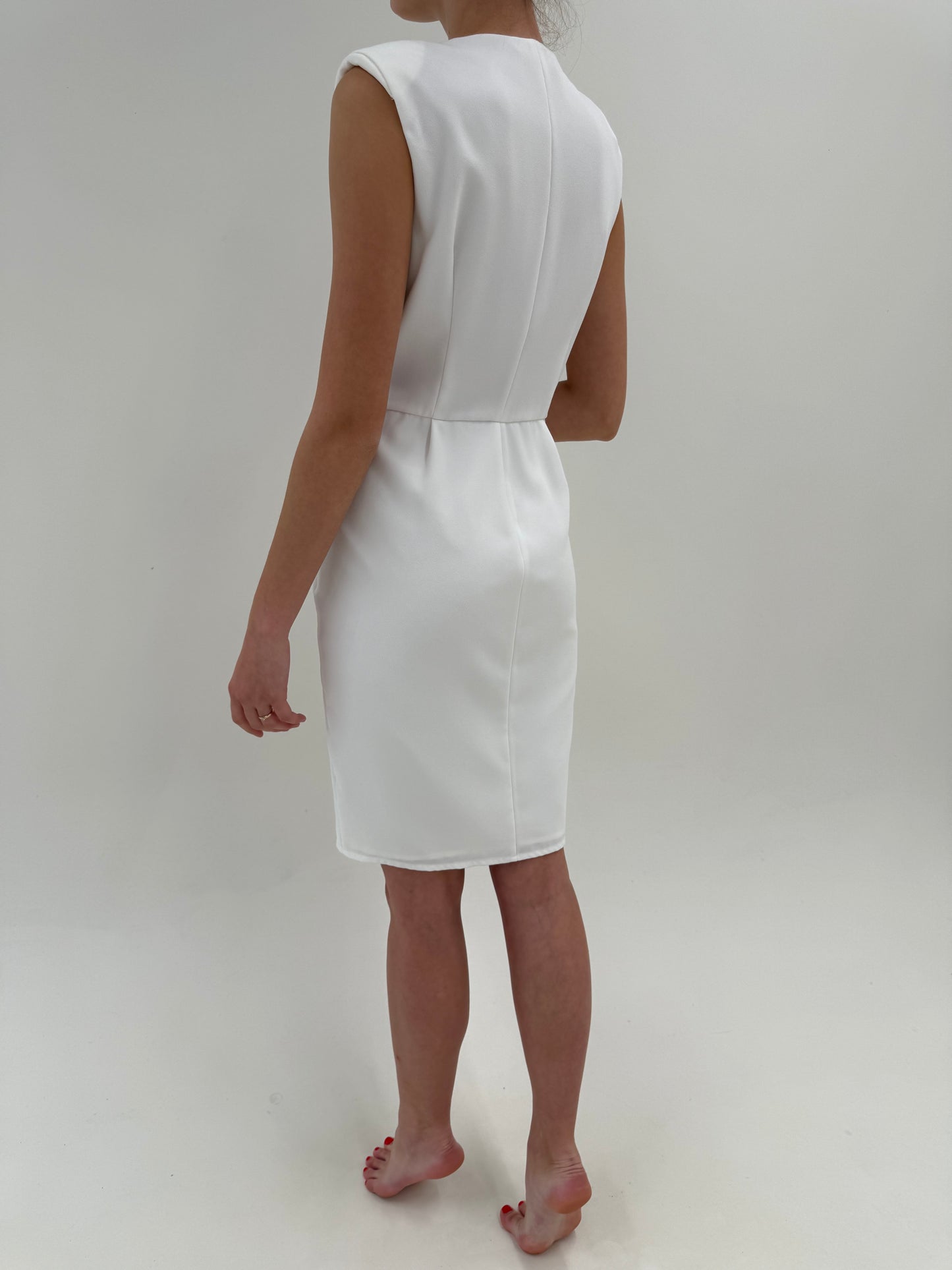 Rochie Elisabeta Franchi de la business la cocktail în croi petrecut