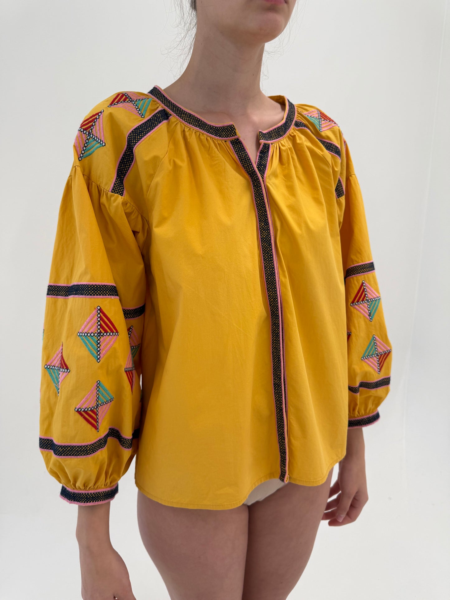 Tunica vintage petite din canvas excepțional de bumbac cu broderie