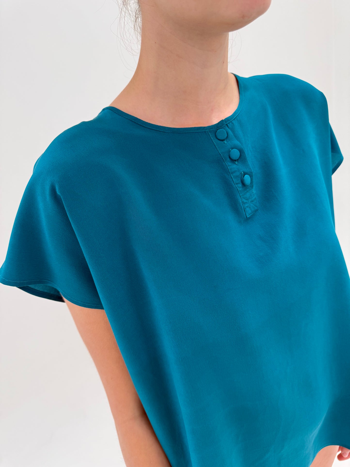 Top teal blue italian din mătase naturală cu mânecă căzută
