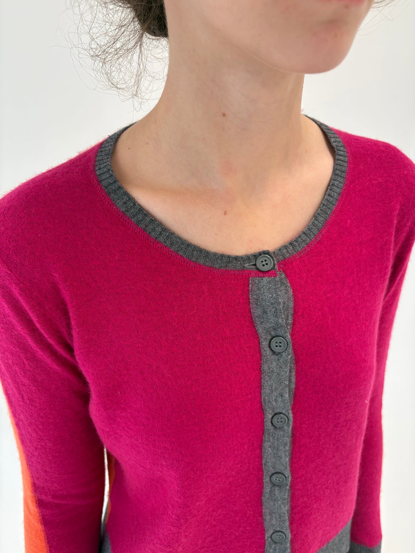 Cardigan colorblock din gama Max Mara din lana merino extrafina în culori tari