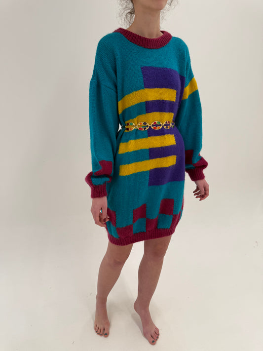 Rochie în croi oversized din tricot gros de lana în culori tari