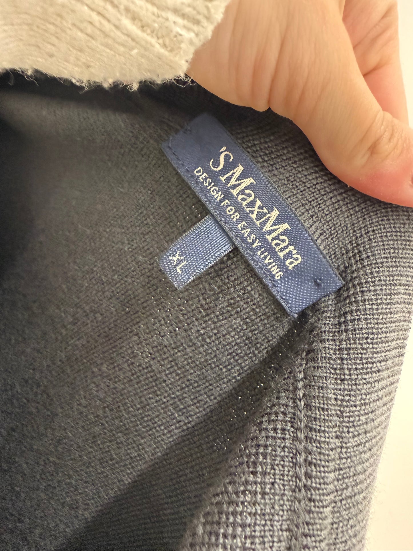 Jacheta Max Mara gri antracit cu influențe casual