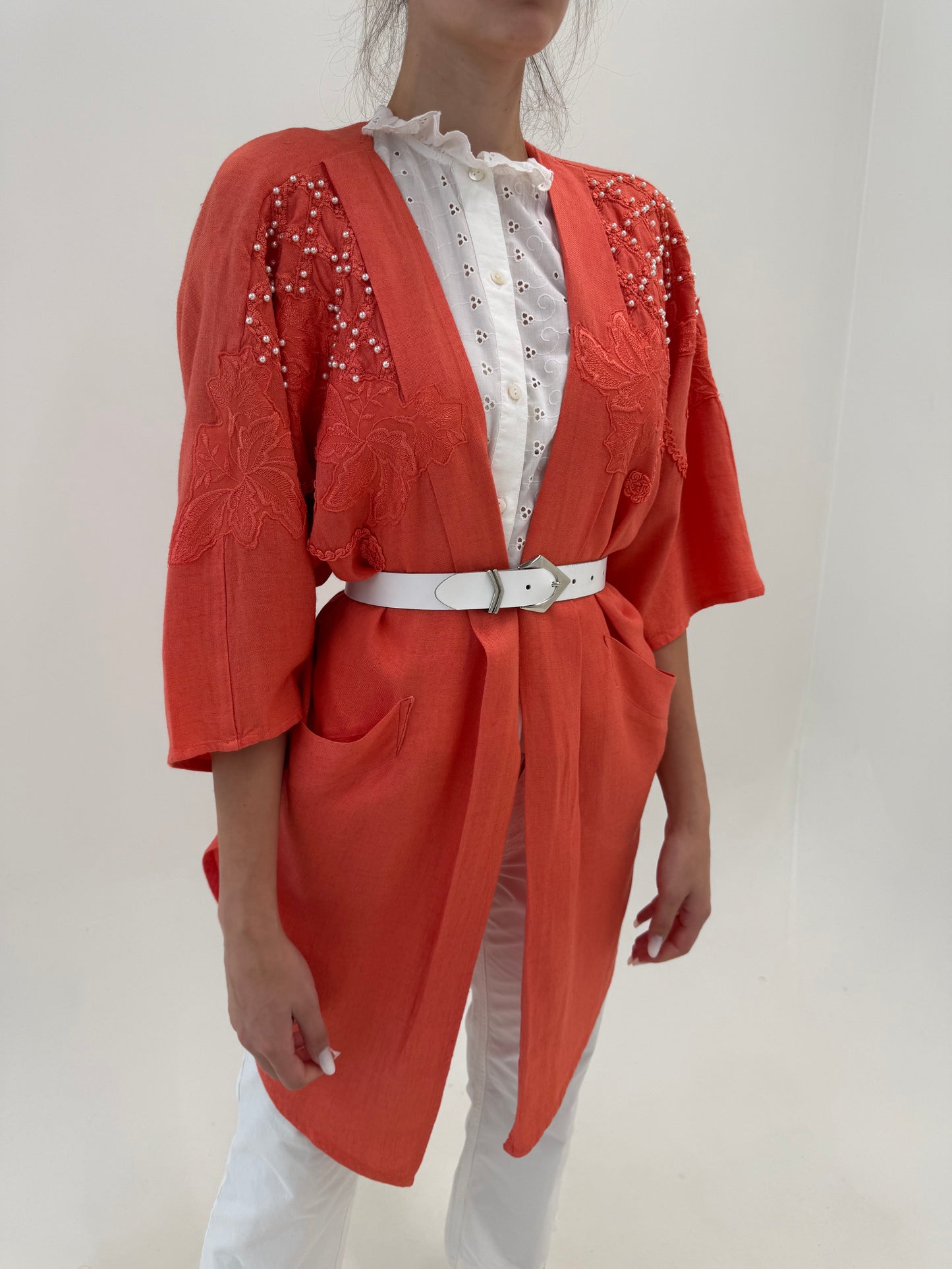 Blazer vintage din in salmon orange cu aplicații manuale perlute în croi oversized