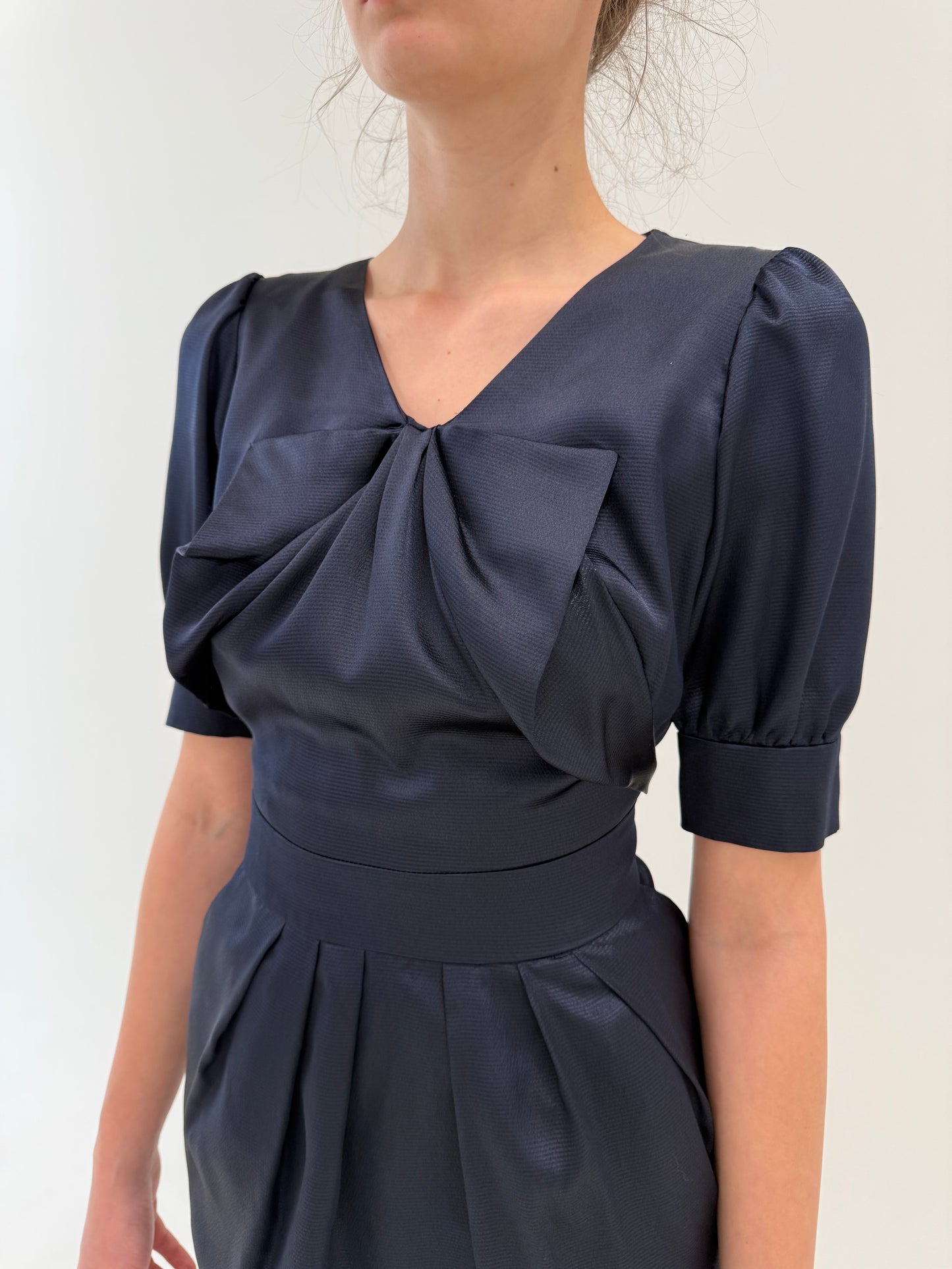 Rochie italiană din mătase naturală satinata texturată ultra cambrata