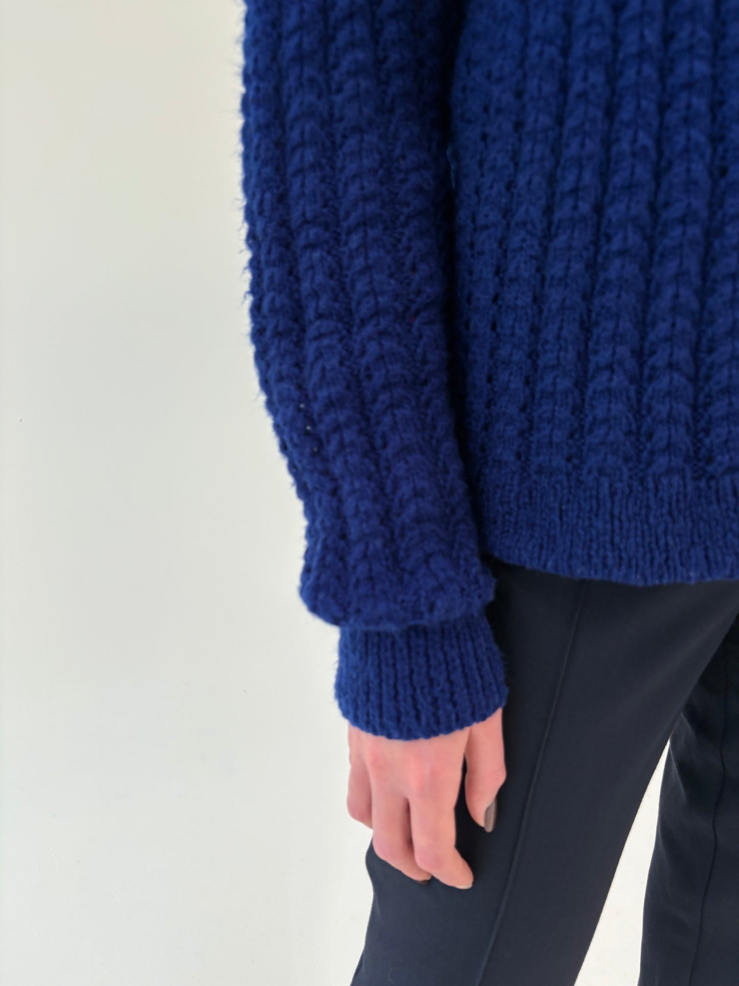 Cardigan vintage gros albastru cerneală din lana extrafina texturată