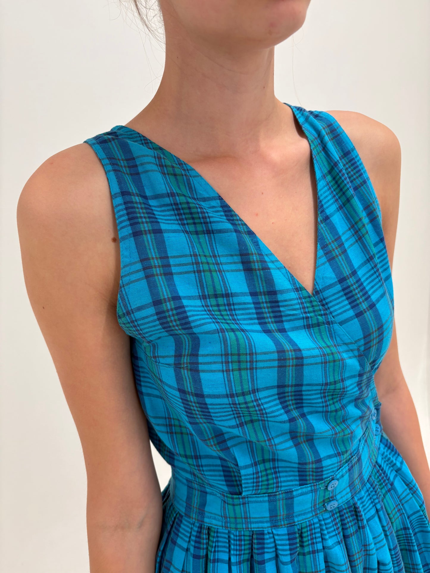 Rochie vintage în croi petrecut cu buzunare din pânză excepțională de in și bumbac