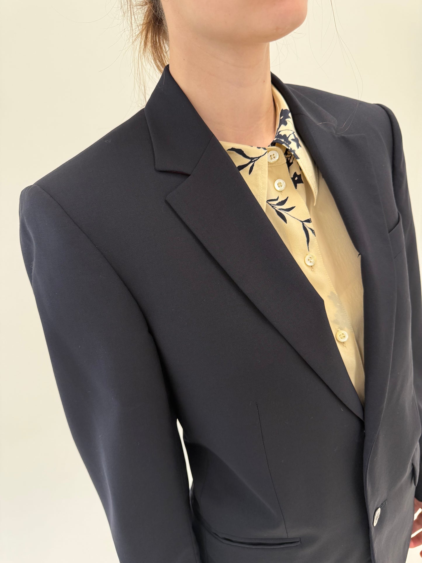 Sacou Burberry Navy în croi actual din stofita lightweight