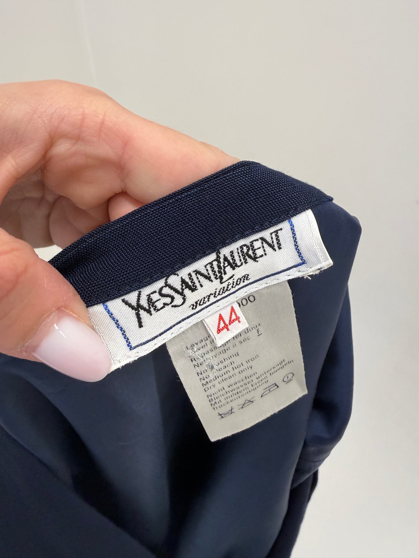 Rochie vintage Yves Saint Laurent în croi petrecut de colecție din pânză de in