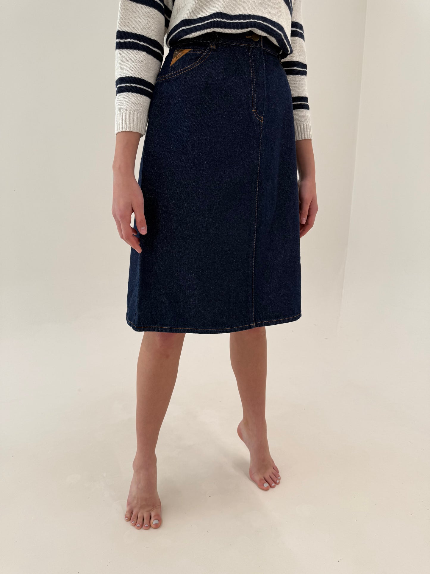 Fustă vintage nouă din jeans raw indigo wash in croi A-line