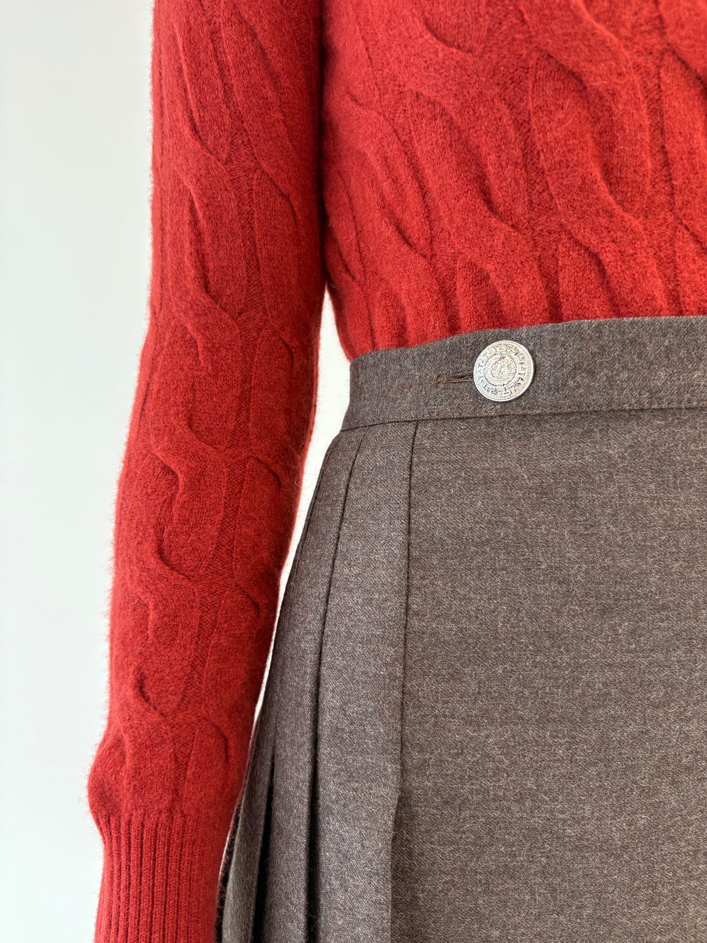 Fustă plisata italiană cafe au lait din lana extrafina