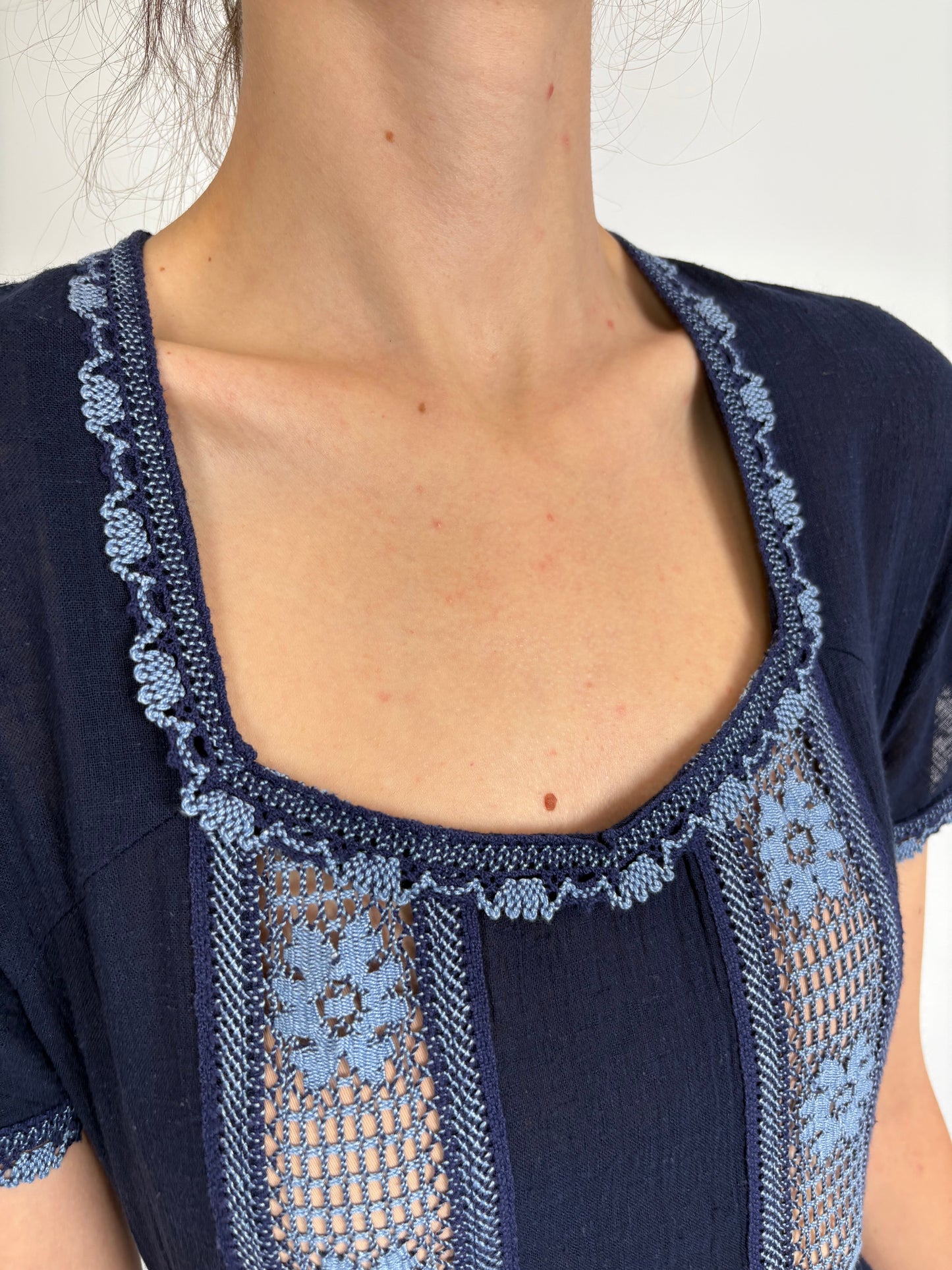 Rochie maxi vintage nouă din pânză cu dantelă macrame baby blue
