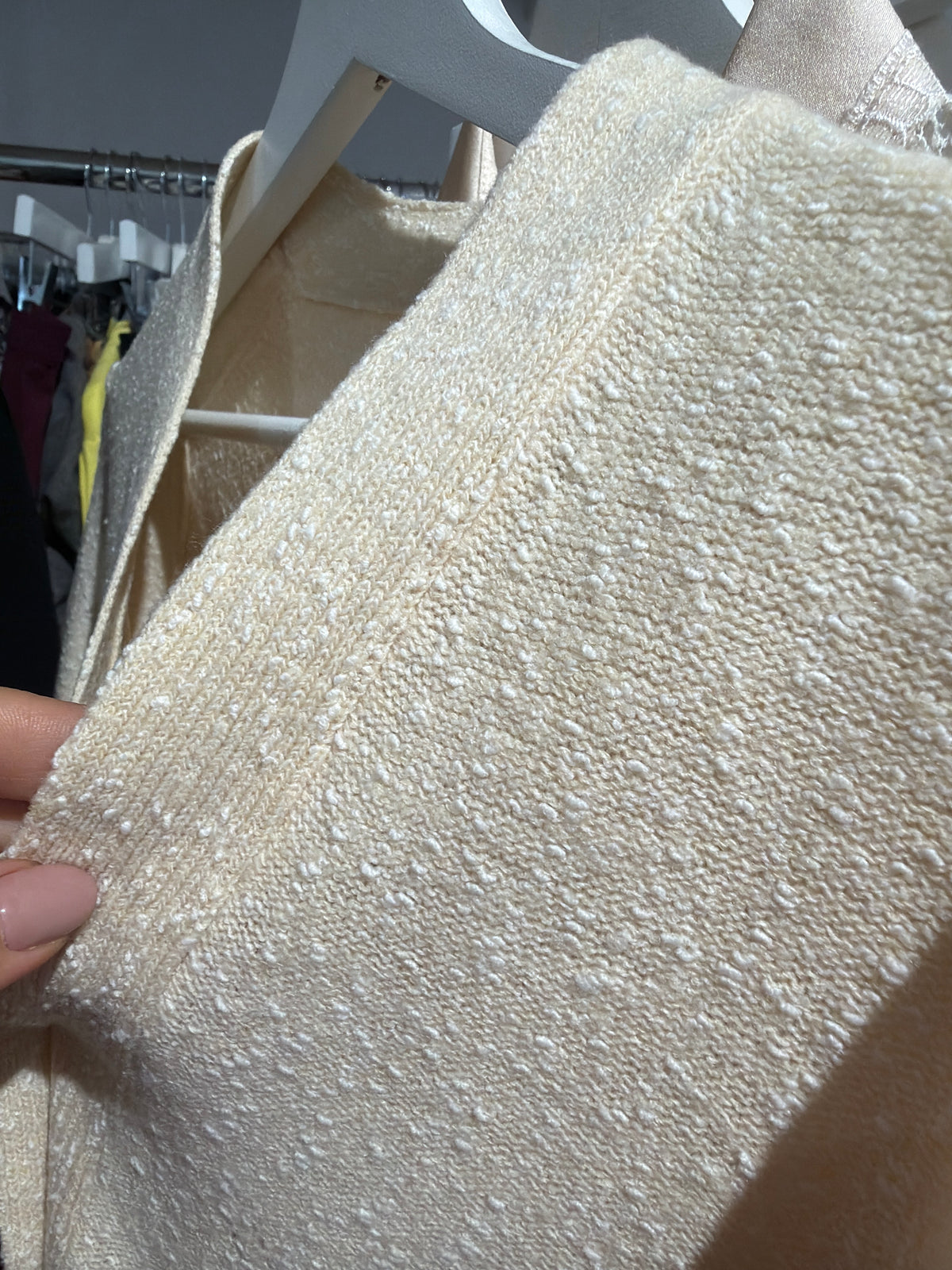 Cardigan ivoire din lana extrafina cu noduri fine superbă