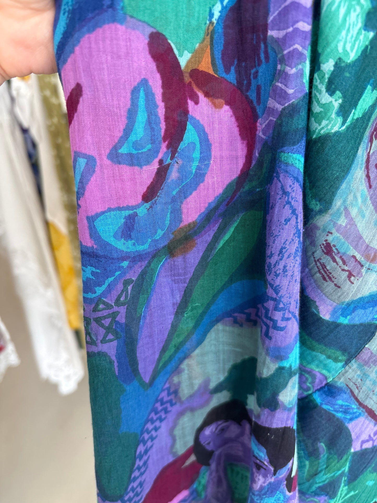 Rochie amplă în culori superbe din pânză fină de bumbac