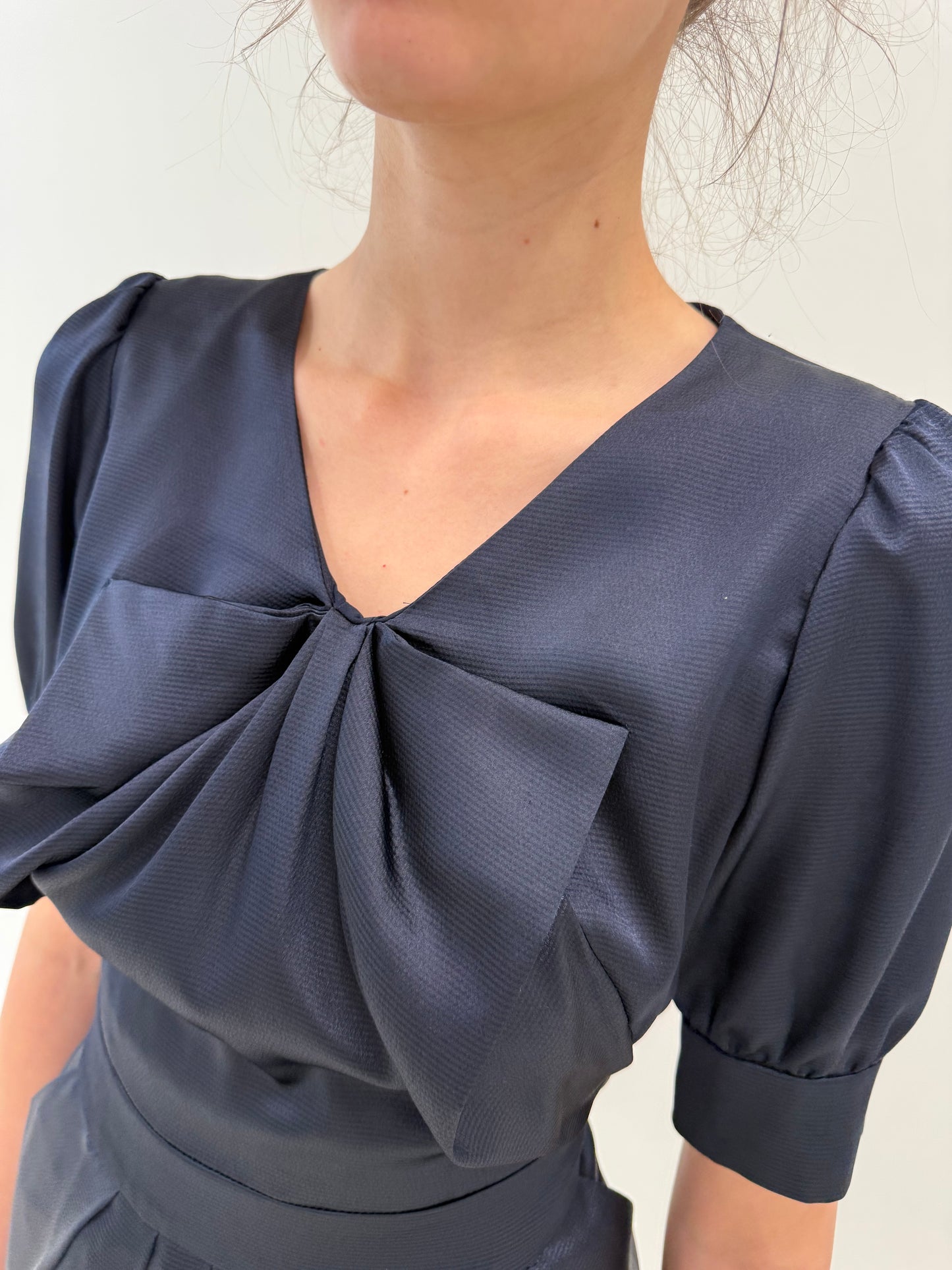 Rochie italiană din mătase naturală satinata texturată ultra cambrata
