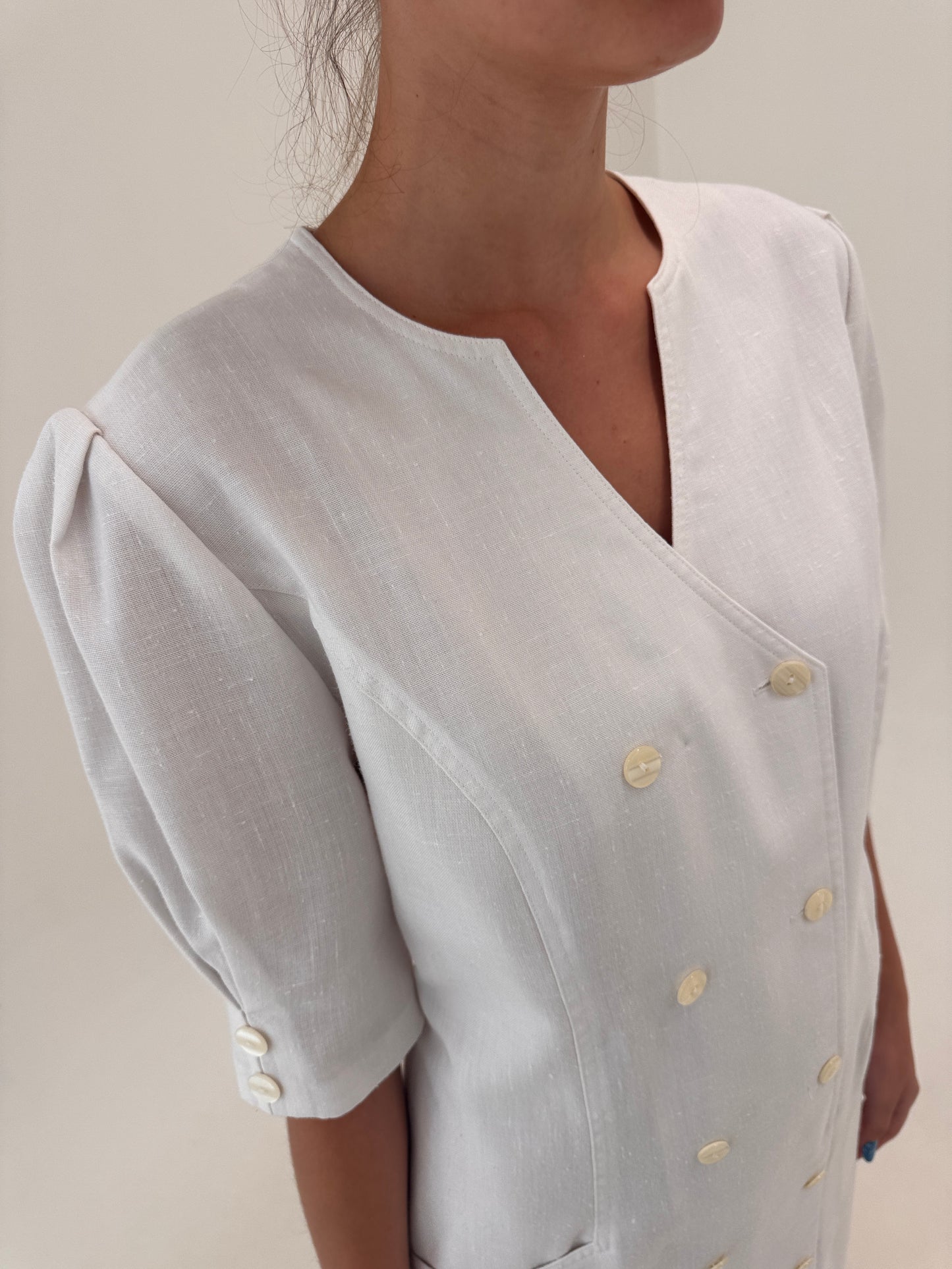 Rochie retro din pânză de in butter white cu mâneci ușor bufante