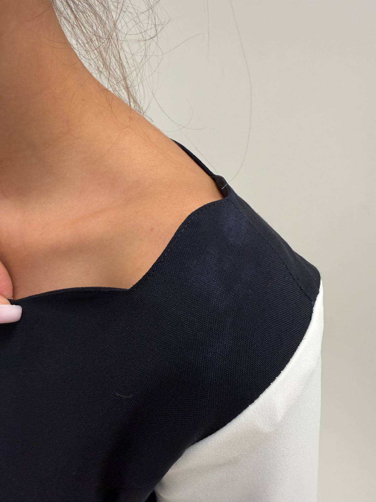 Rochie italiană din lanita extrafina cu mânecuțe elastice contrastante