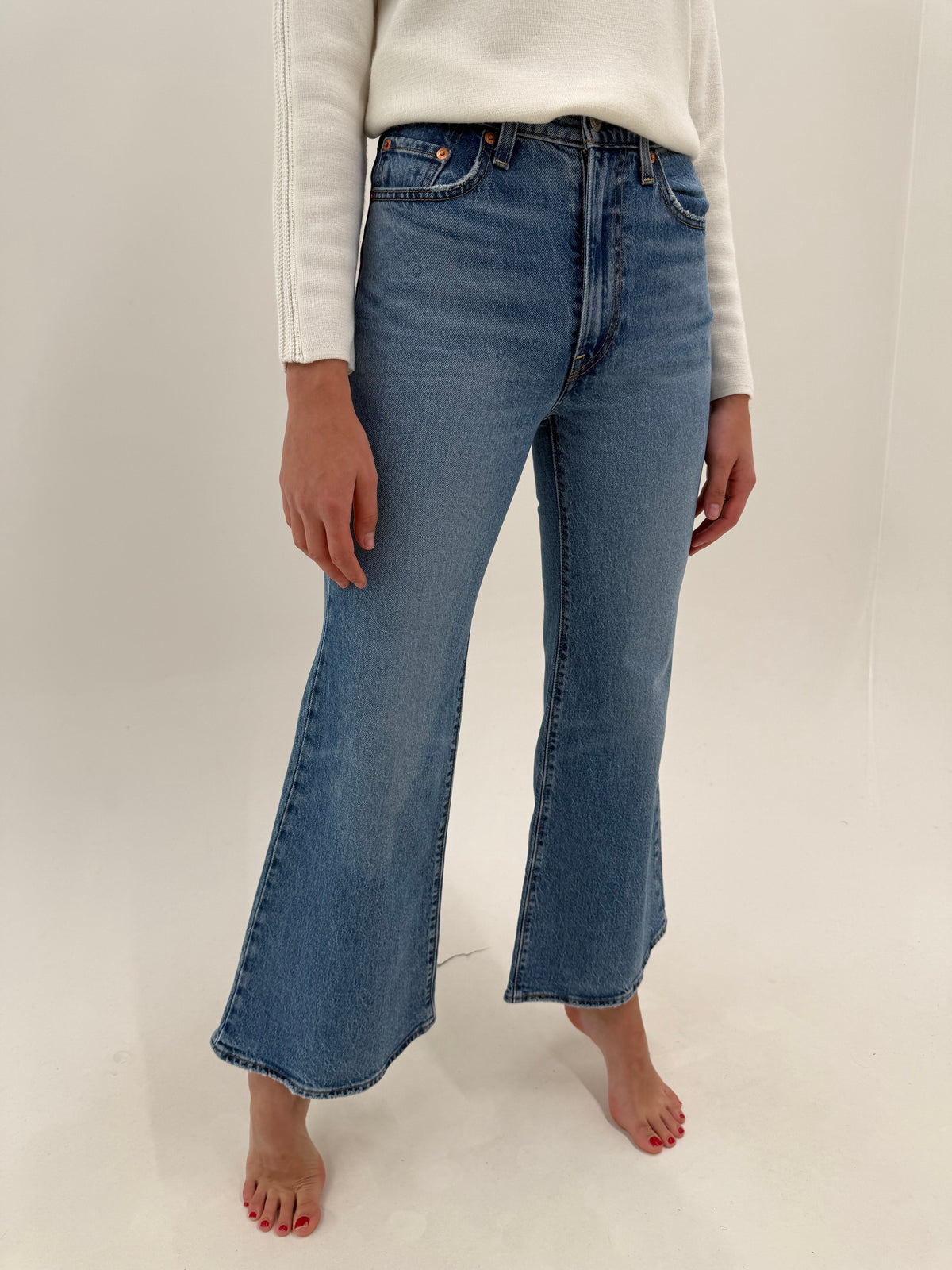 Jeans Levi’s ‘Ribcage Bell’ evazați cu talie ultra înaltă classic wash