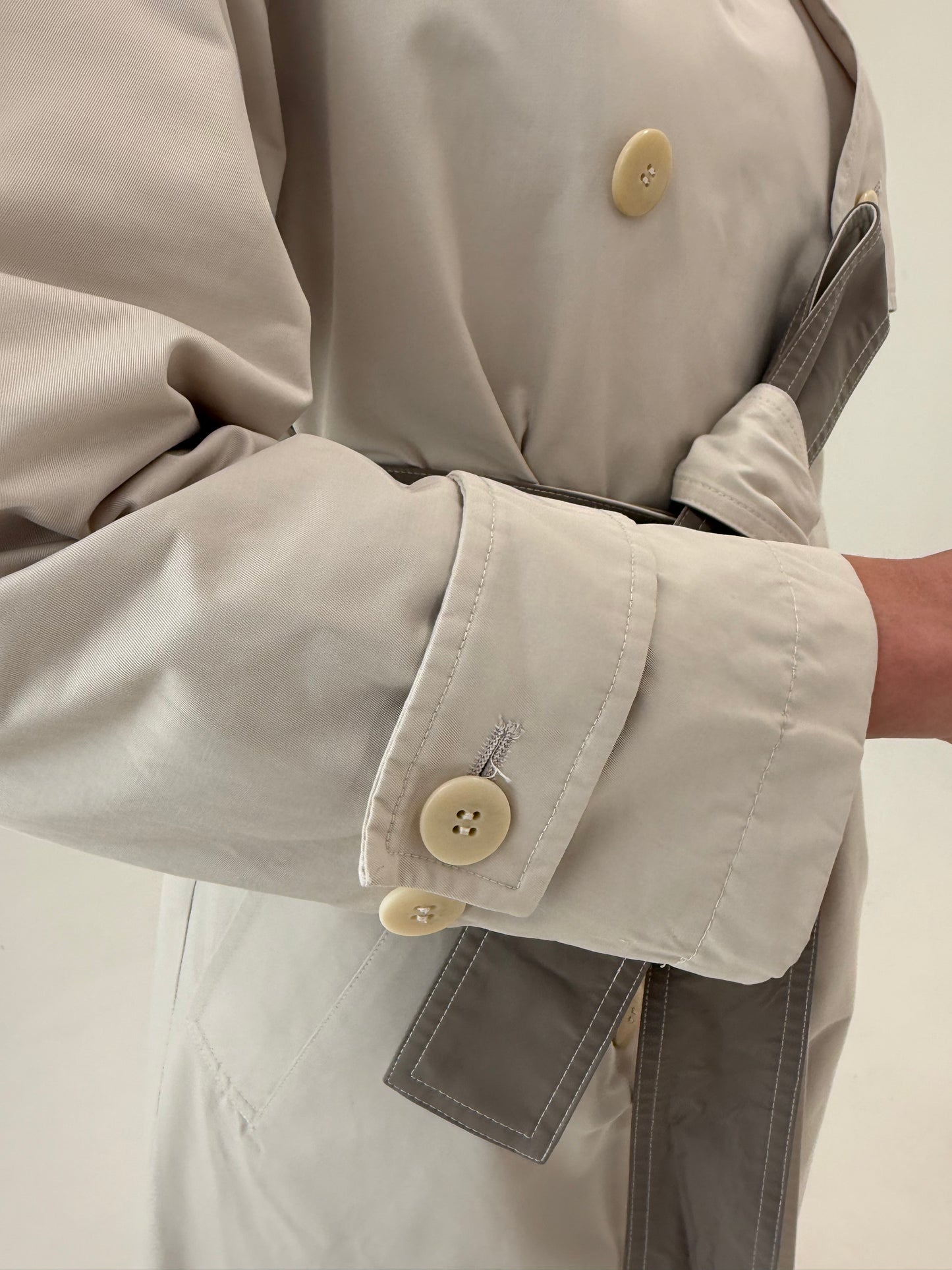 Trench vintage petite în nuanțe neutre impermeabil cu talie reglabilă