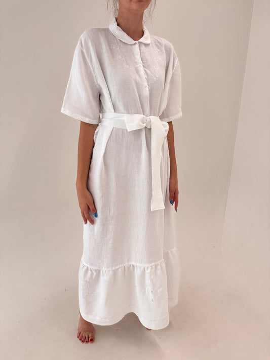 Rochie maxi tall cu broderie manuală delicată pe gust și tiv din in excepțional