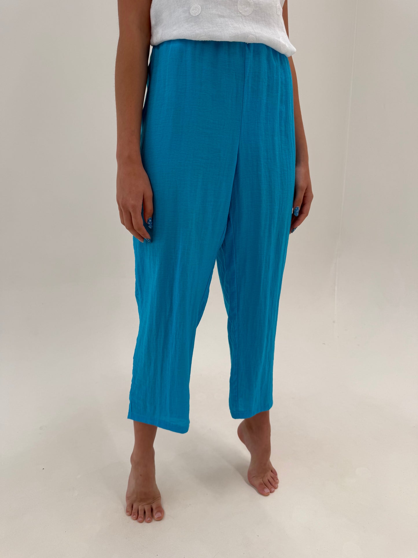 Pantaloni aqua blue super vaporoși în croi tip ‘trening’ lejer