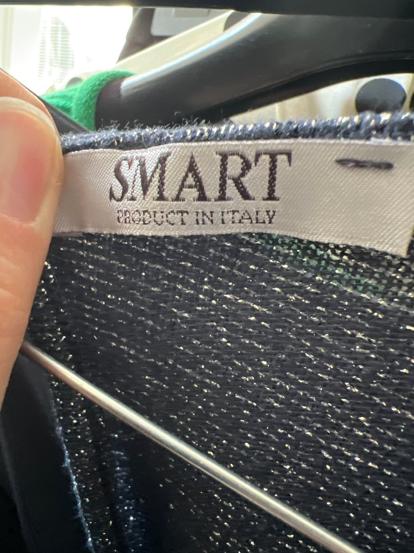 Top cropped italian cu decolteu bărcuța și drapaj