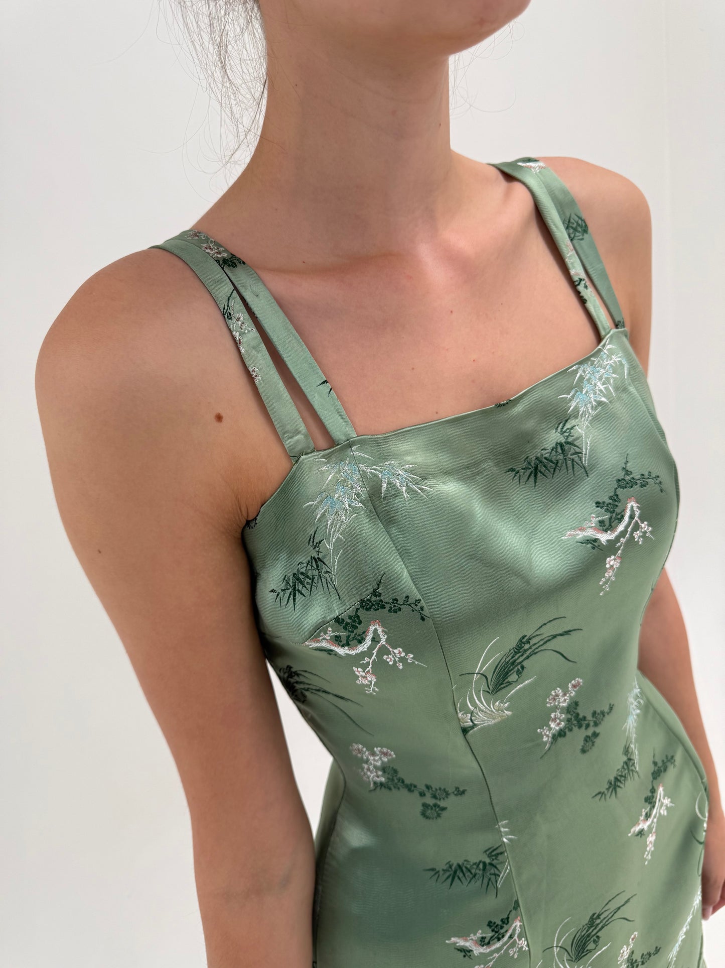 Rochie excepțională din jacquard de mătase naturală