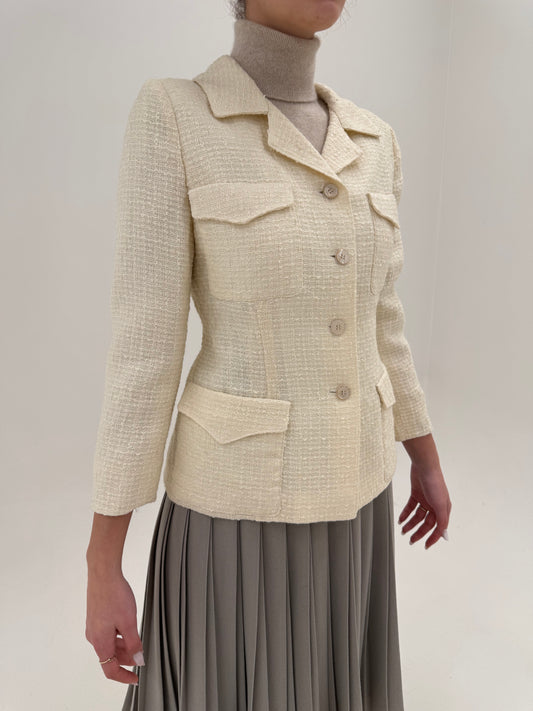 Sacou cambrat din tweed în stil Chanel exceptional de lana butter white