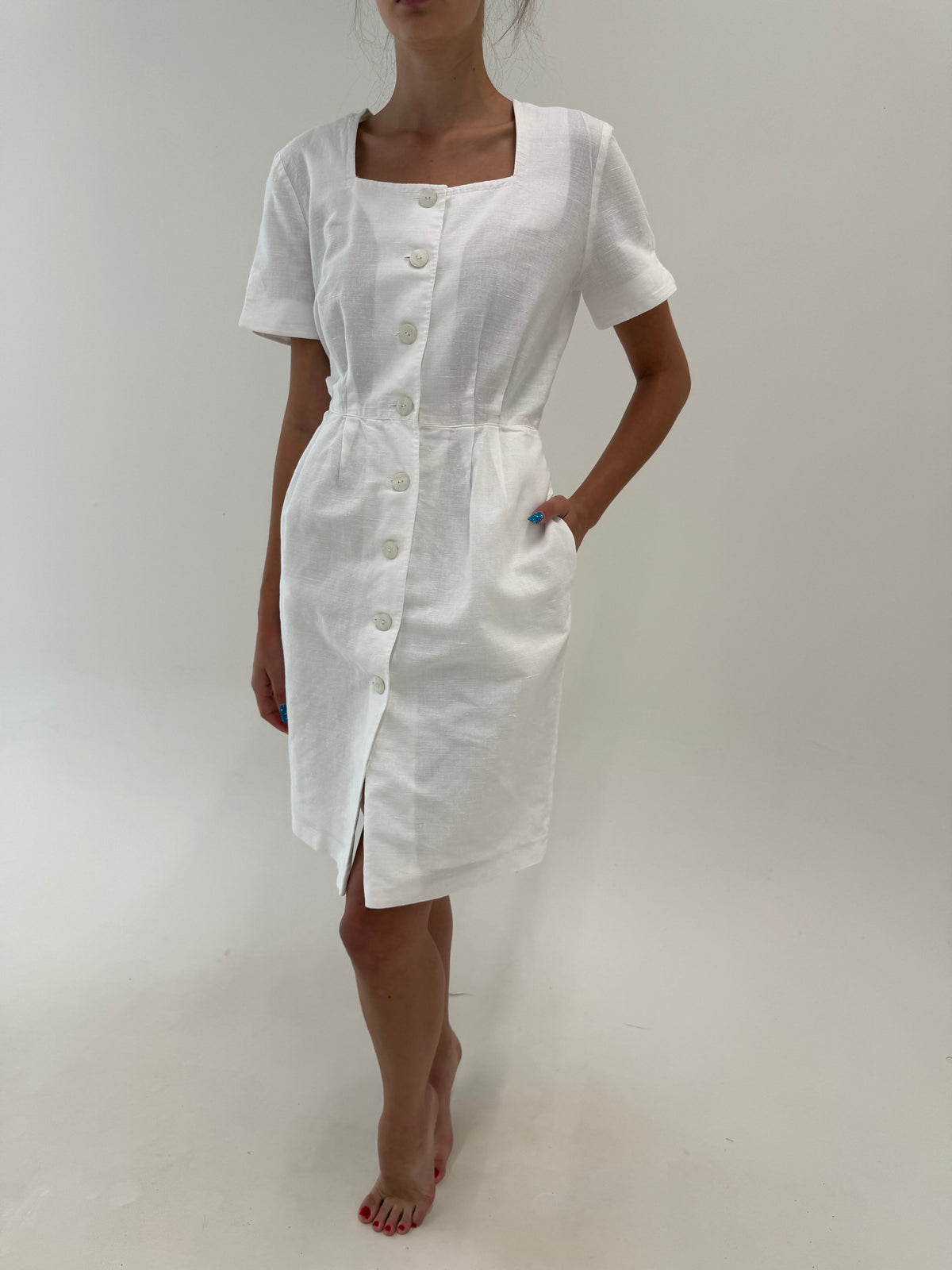 Rochie din pânză excepțională cu talie ultra înaltă marcată și buzunare
