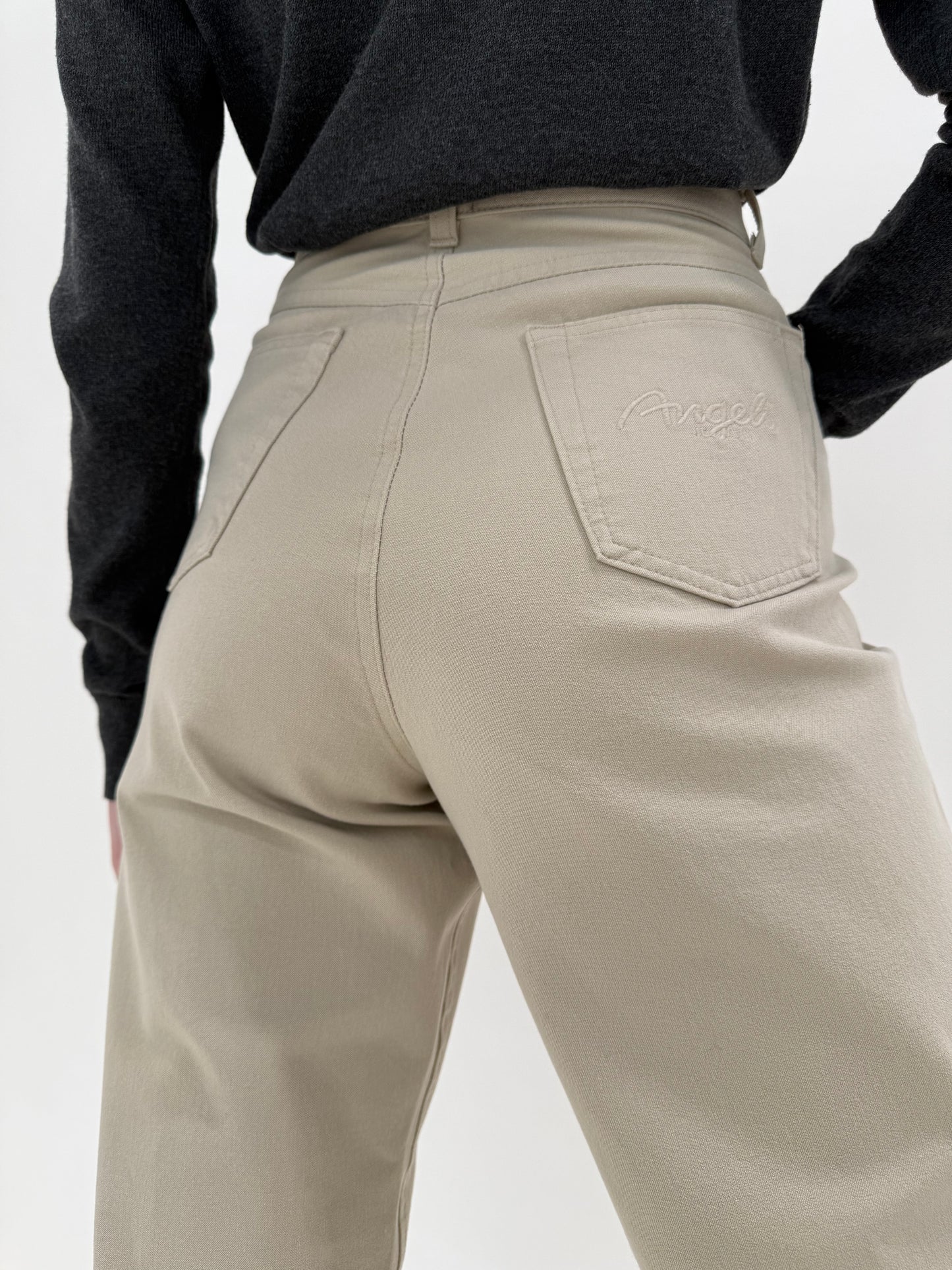 Jeans vintage nude cu talie ultra înaltă și ultra confort modelatori mom fit