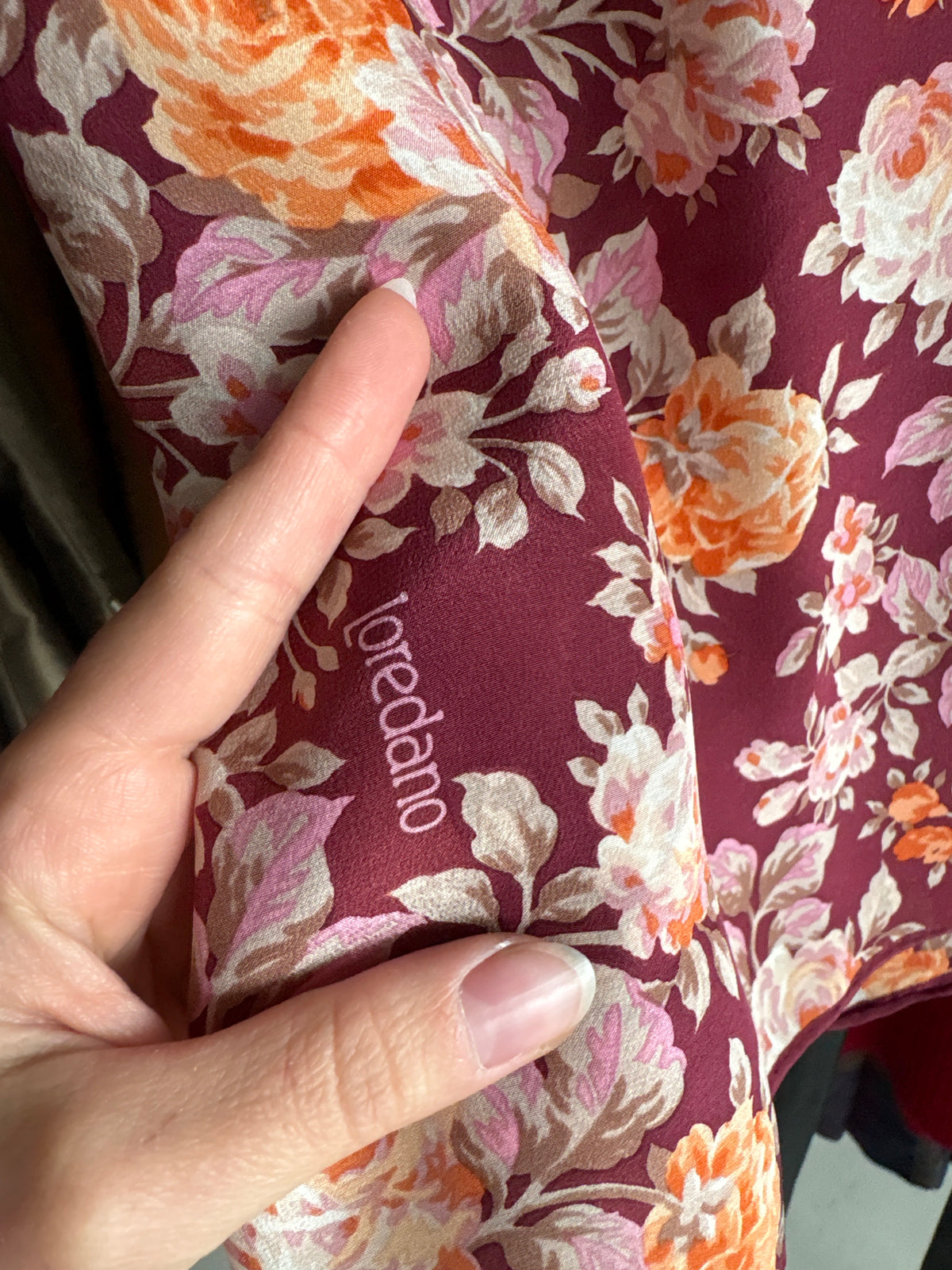 Eșarfă burgundy din mătase naturală cu print floral superb