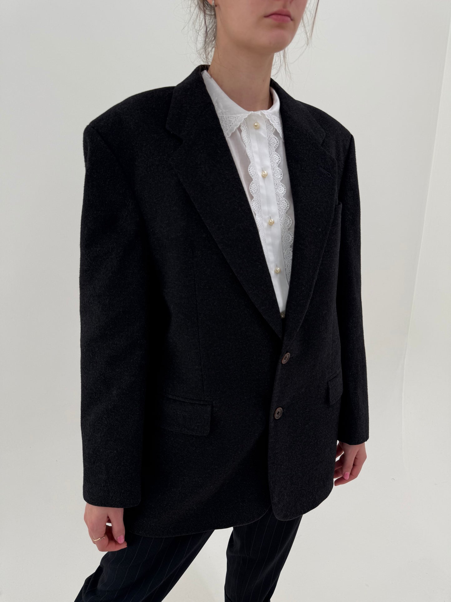 Sacou Loro Piana din stofă 100% cașmir charcoal gray in croi actual