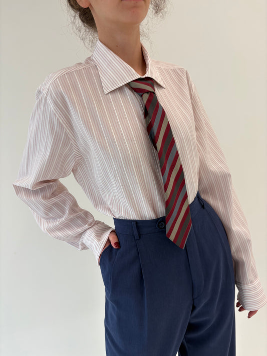 Cămașa din poplin gros texturat cu dungi oxblood verticale fine