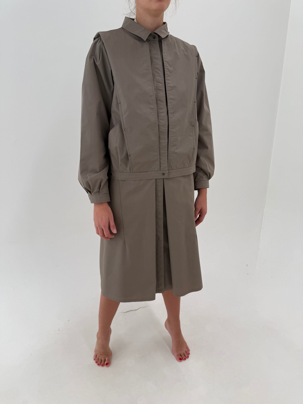 Set vintage warm gray din gabardină în croi retro modern cu Bomber și fustă midi