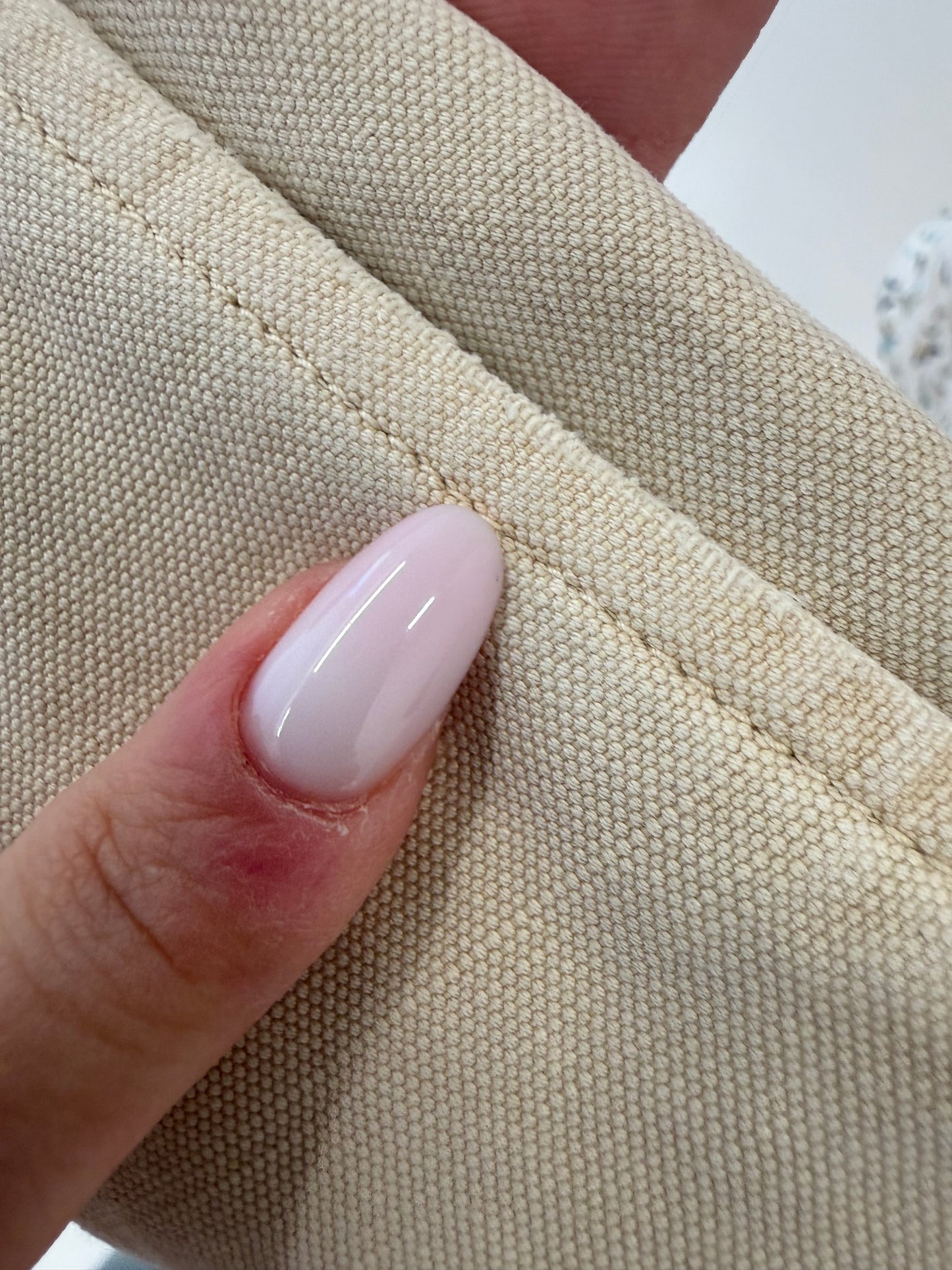 Pantaloni Burberry camel din pânză de in și bumbac în croi clasic