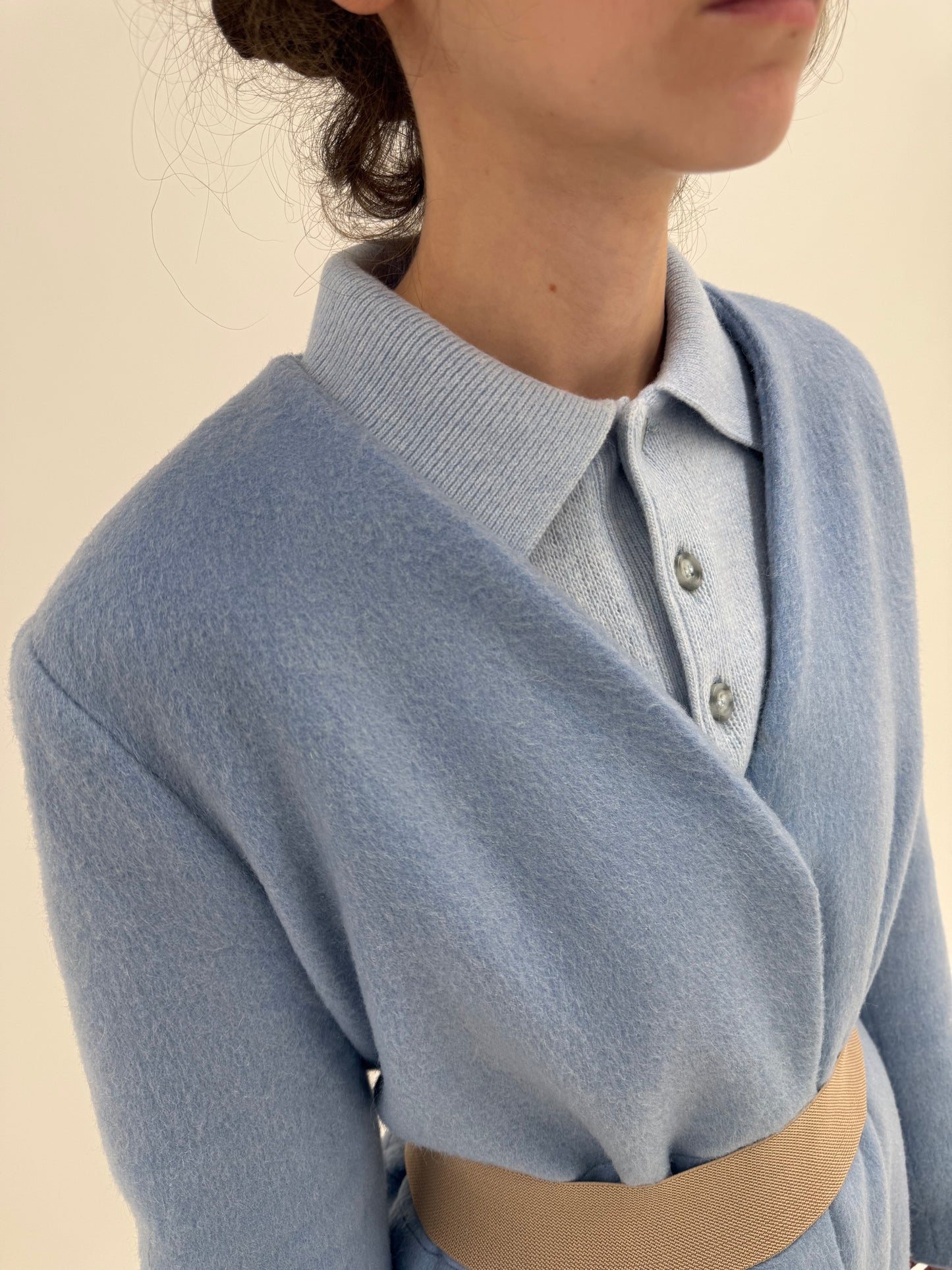 Palton baby blue din stofă plină de lana cu mohair în croi minimalist