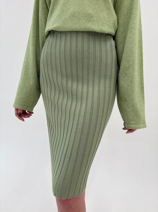 Fustă Sage green din tricot d elana merino extrafina ribbed