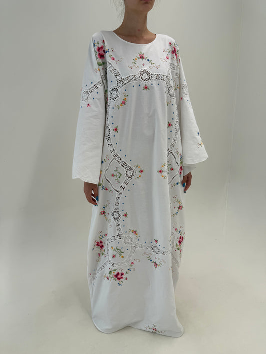 Kaftan tall bijuterie cu broderie manuală excepțională colorată și macrame lucrat manual
