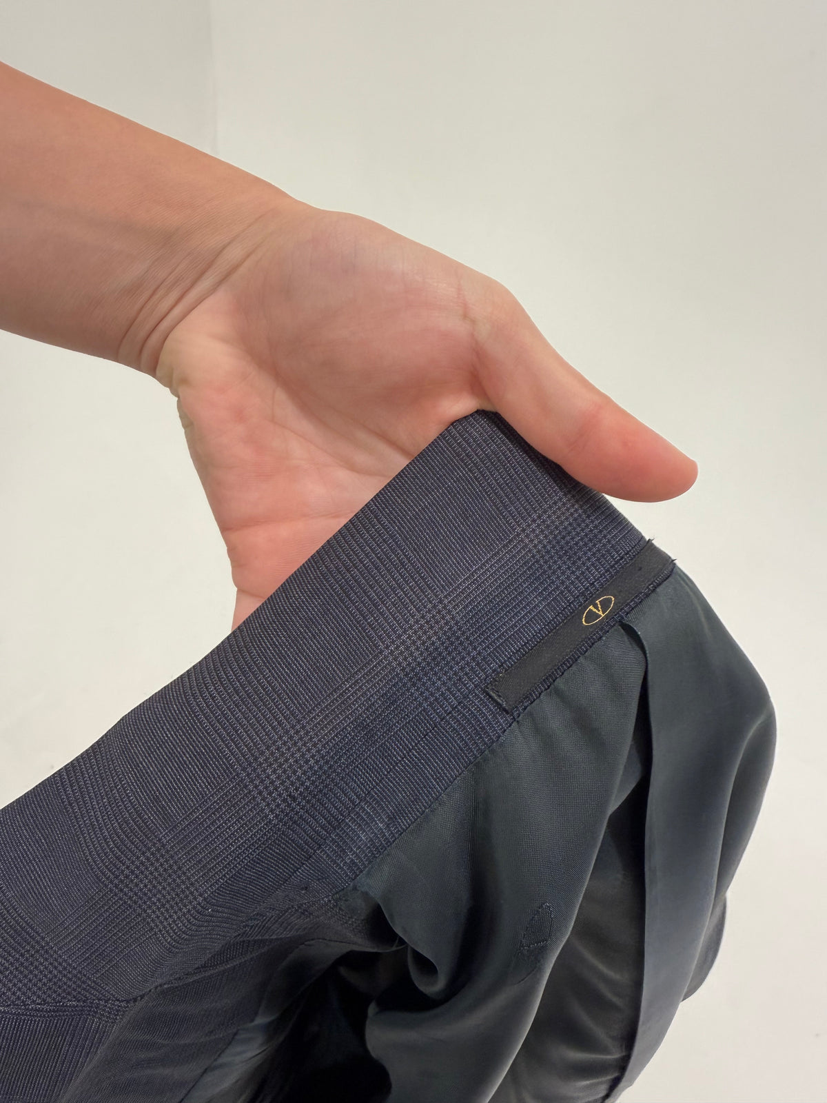 Sacou Valentino Navy blue în carouri fine din lana excepțională