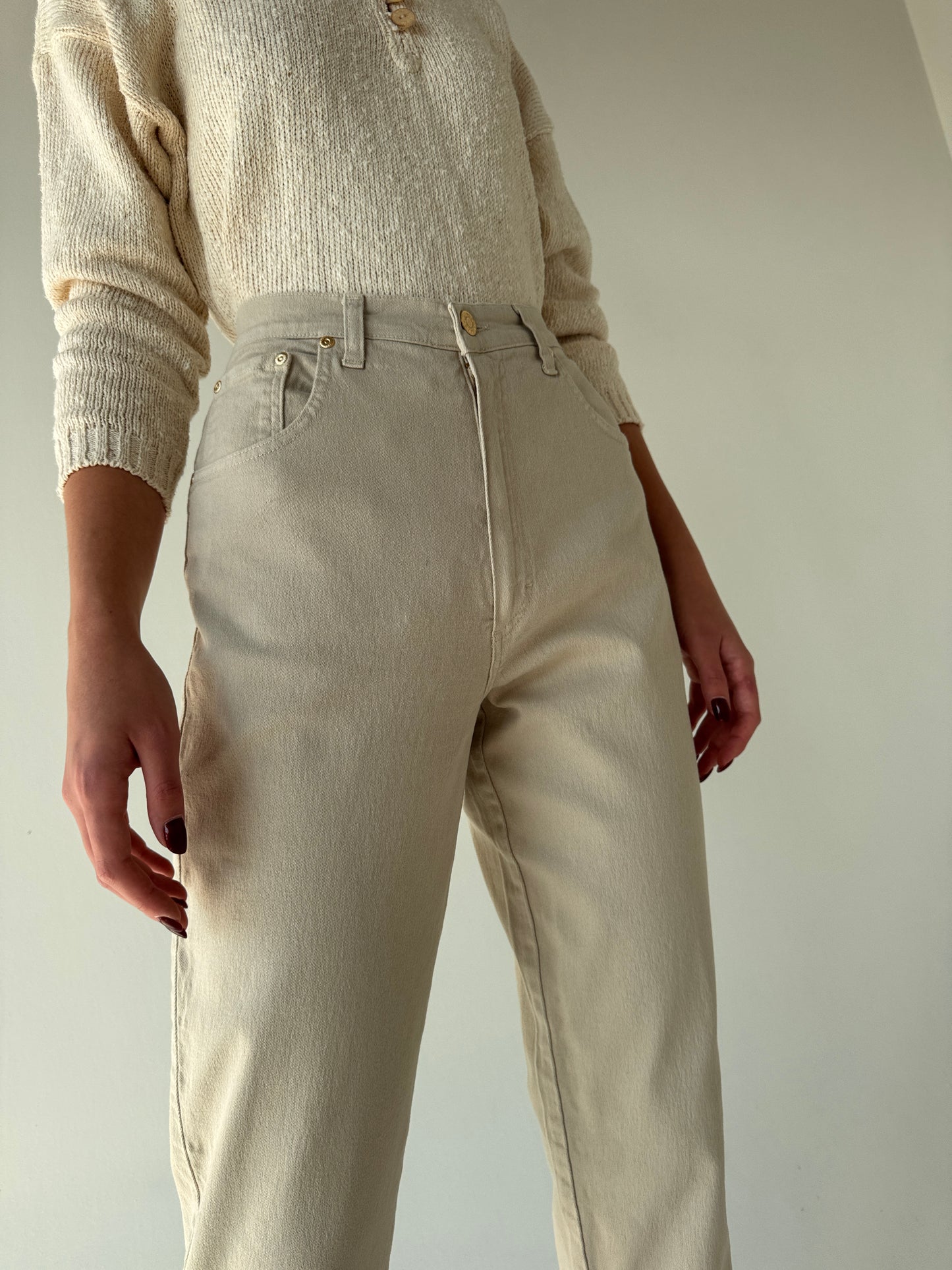 Jeans vintage confort light nude modelatori cu feronerie aurie