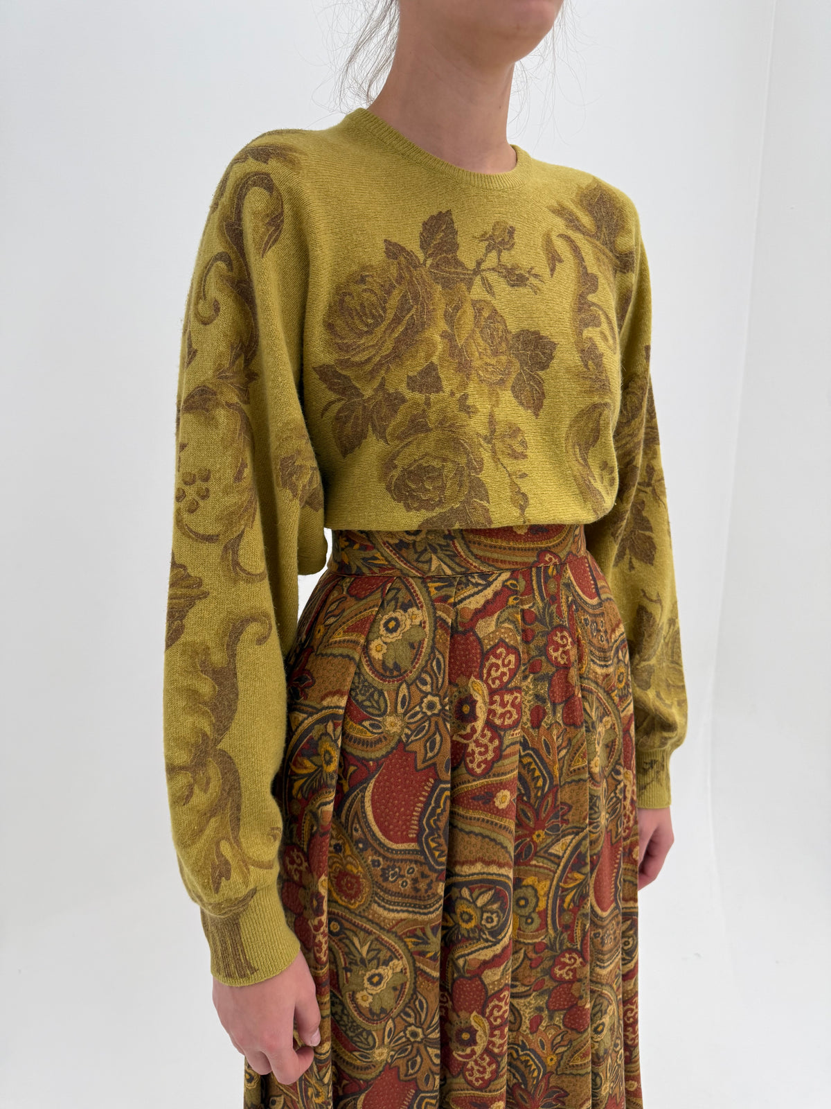 Pulover vintage chartreuse din lana extrafina cu Angora și print superb