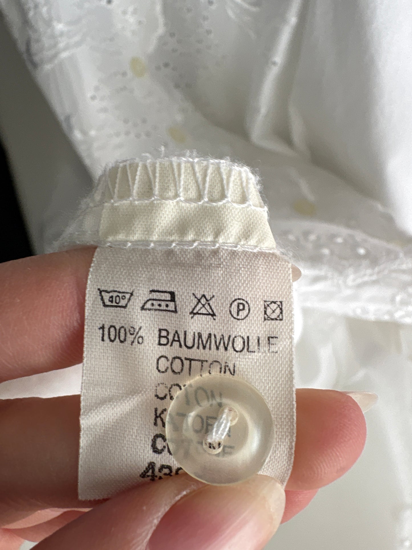Rochie maxi albă din bumbac cu broderie anglaise superbă și talie reglabilă