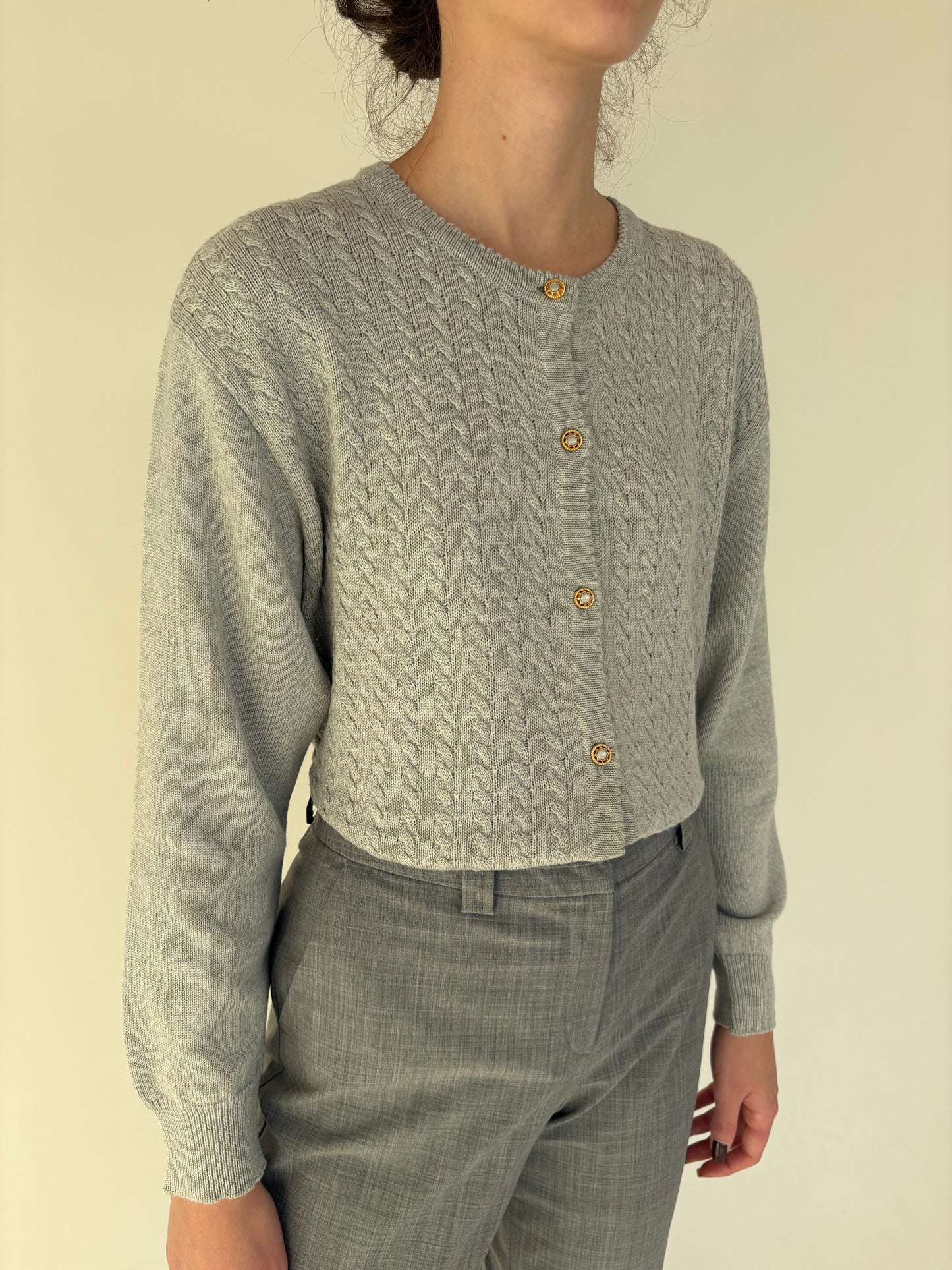 Cardigan cu torsade silver gray din lana merino extrafina de gramaj mare